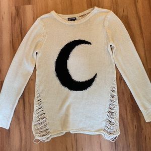 Hot Topic || Long-Sleeve Sweater